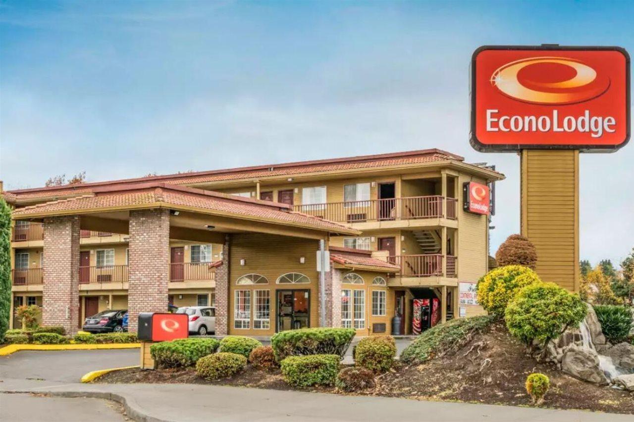 Econo Lodge Portland Airport Exterior photo